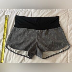 Crazy Train Cowboy Horse Shoe Western Shorts - Large